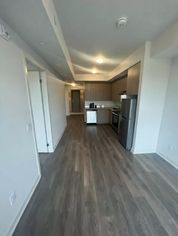 Brampton, ON L6Y 6J2,62 Sky Harbour DR E #315