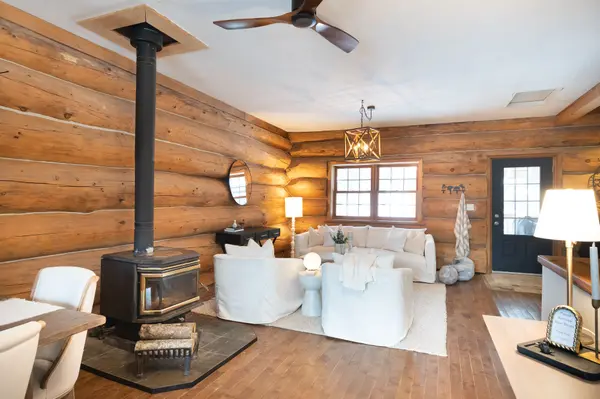 Huntsville, ON P0B 1M0,299 Rowanwood RD