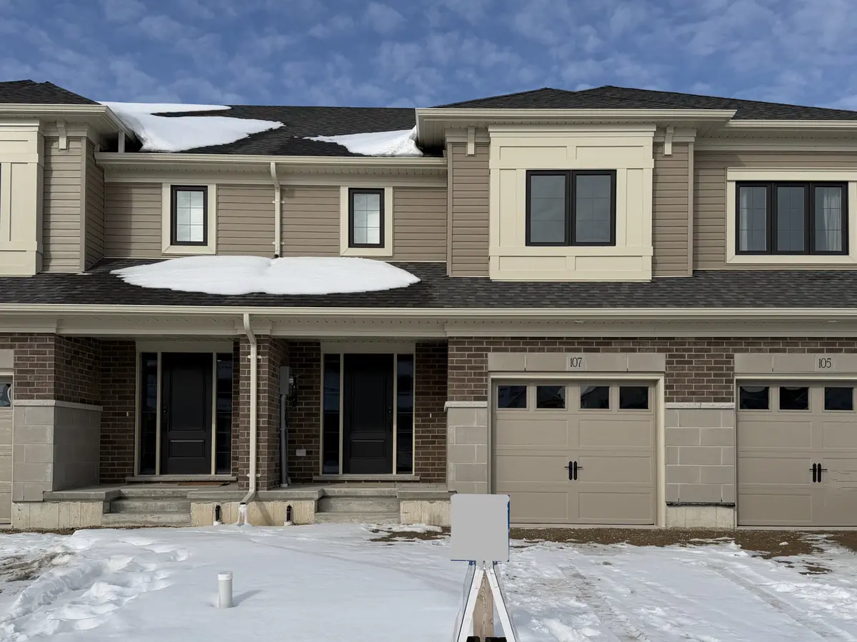 Aylmer, ON N5H 0C2,107 Willow DR