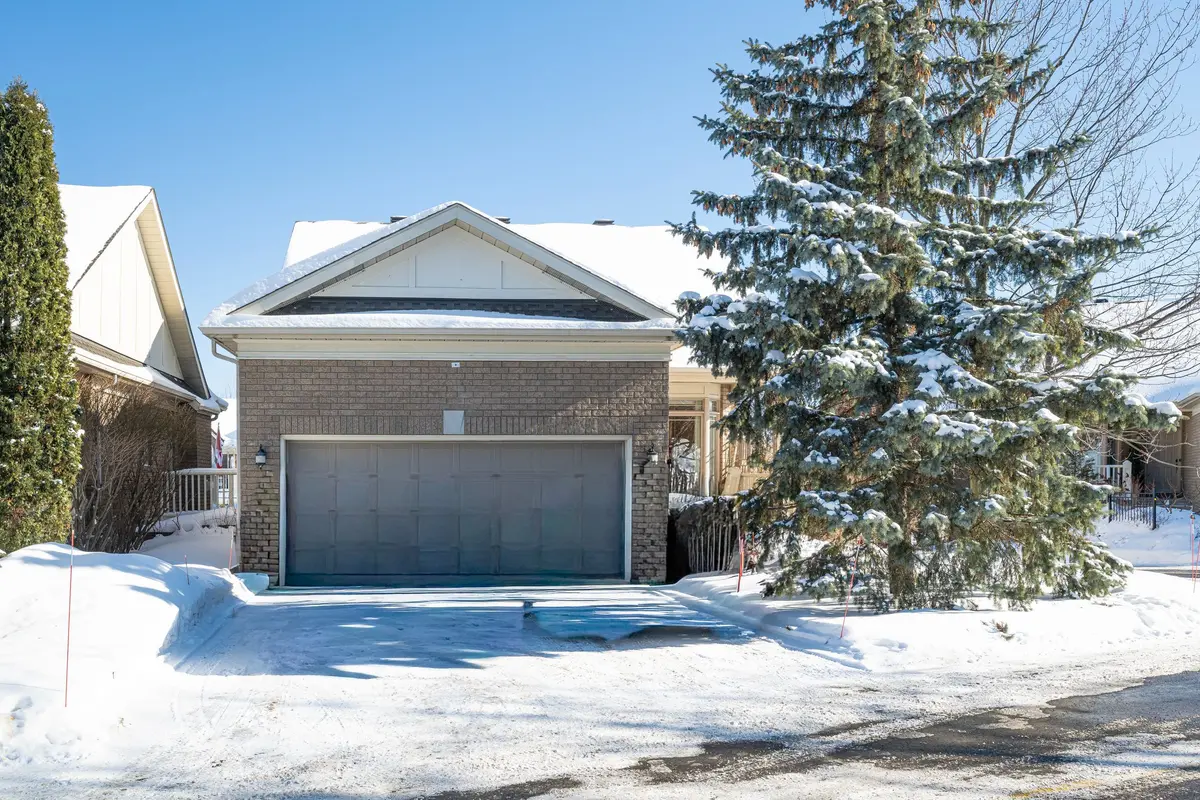 8 Waterford WAY, Country Place - Pineglen - Crestview And Area, ON K2E 7V4
