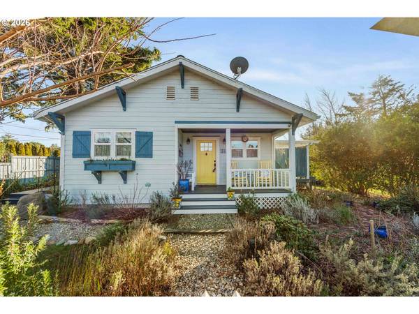 886 1ST ST SE,  Bandon,  OR 97411