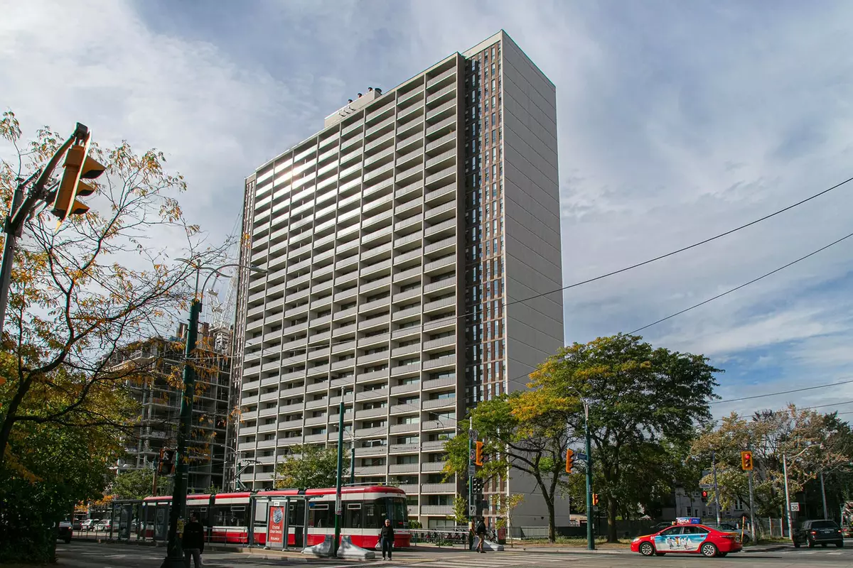 Toronto C01, ON M5S 2H8,666 Spadina AVE #1209