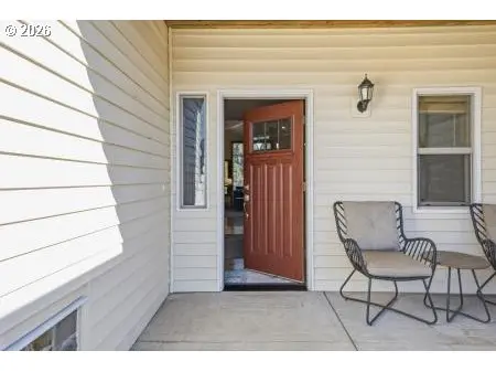 Canby, OR 97013,1464 N HAZELNUT CT