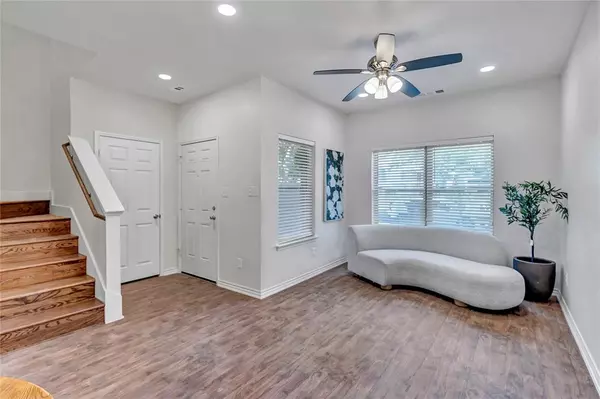 1723 St Louis Avenue #109, Fort Worth, TX 76110