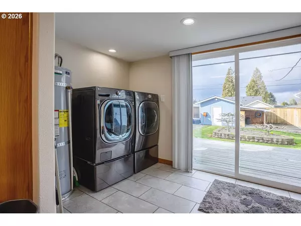 Longview, WA 98632,275 28TH AVE