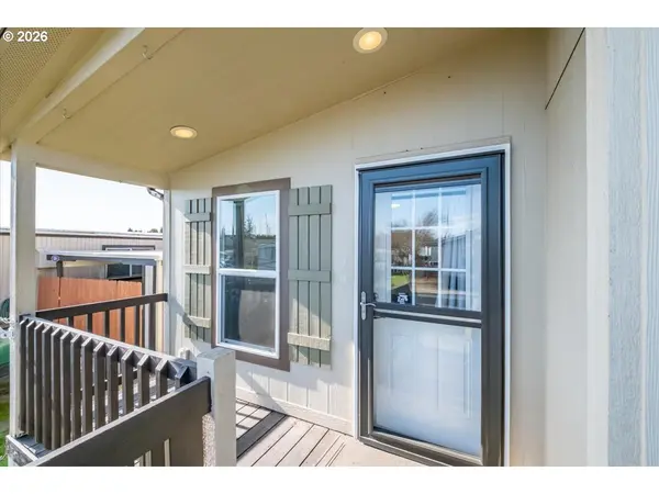 830 N MAIN ST, Mt Angel, OR 97362