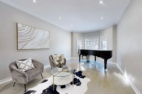 11 Delevan CT, Richmond Hill, ON L4B 3W8