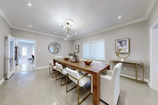 11 Delevan CT, Richmond Hill, ON L4B 3W8