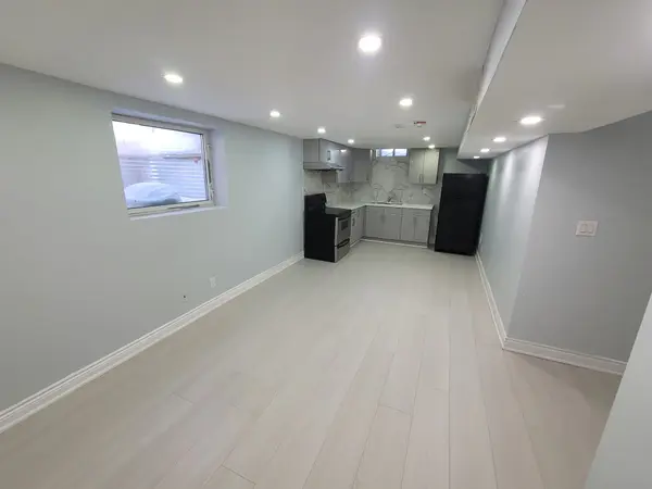 4372 Heathgate CRES, Mississauga, ON L5R 2C1