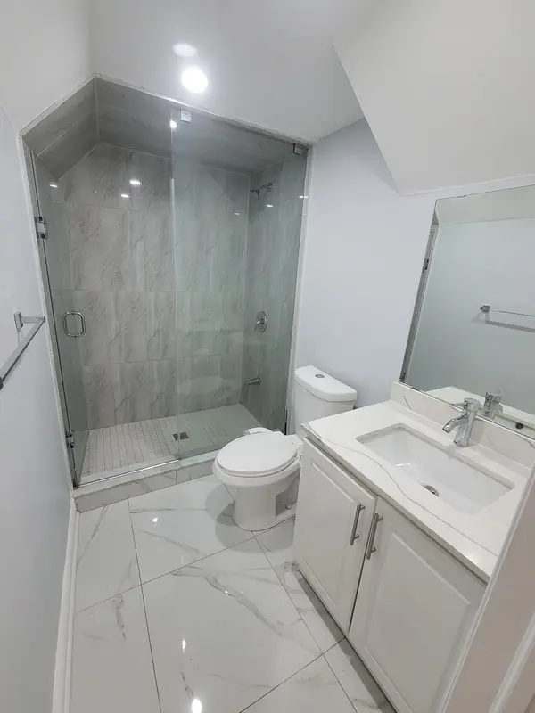 4372 Heathgate CRES, Mississauga, ON L5R 2C1