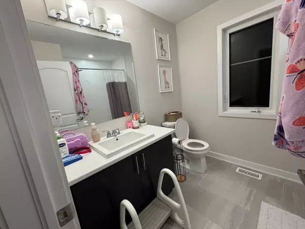 Stittsville - Munster - Richmond, ON K0A 2Z0,1020 Keeper HTS