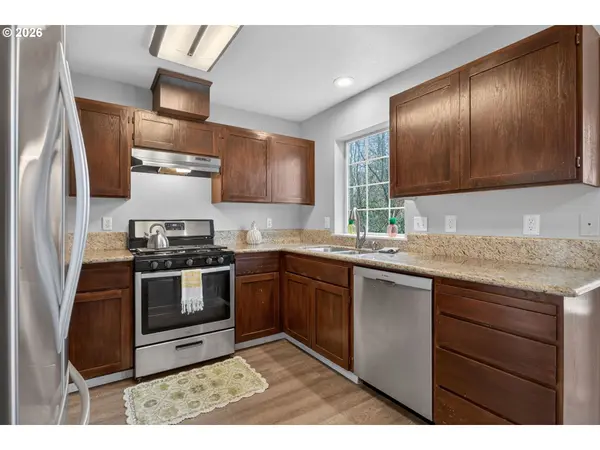 6170 SE LAKE RD, Milwaukie, OR 97222