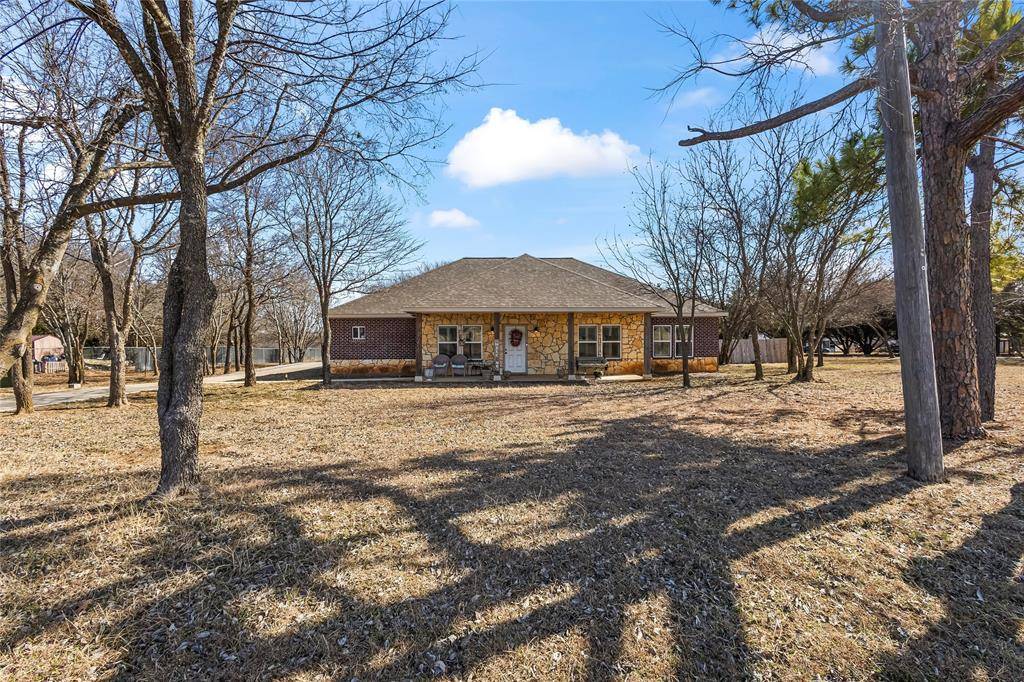 8045 County Road 1200, Grandview, TX 76050