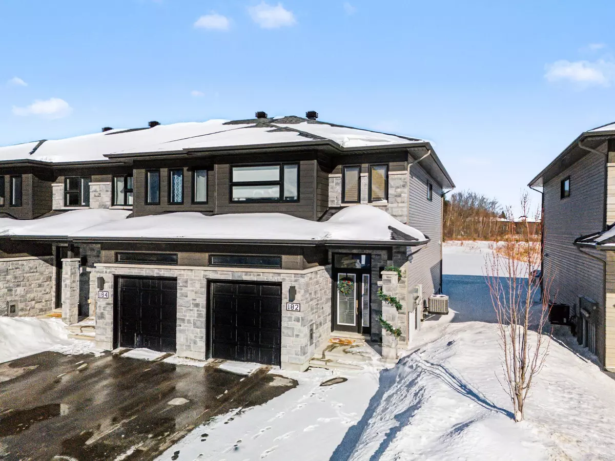 Casselman, ON K0A 1M0,182 Argile ST