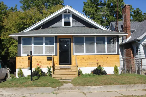 115 Livingston DR E, Flint, MI 48503