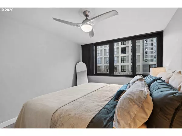 Portland, OR 97201,255 SW HARRISON ST #5C