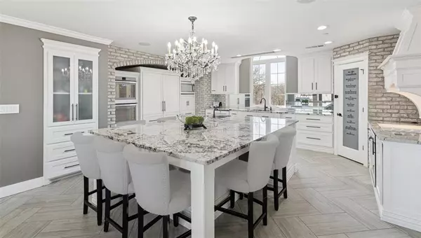 9204 Indian Knoll Trail, Keller, TX 76248