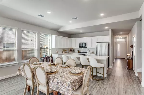 Fort Worth, TX 76179,10416 Lequoia Street