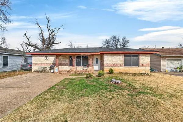 1115 Fisher Street, Bellmead, TX 76705