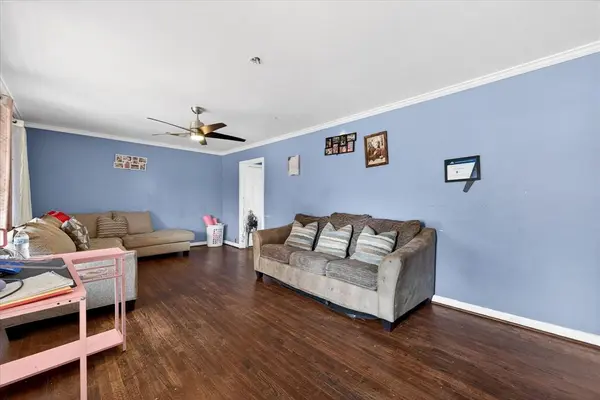 1115 Fisher Street, Bellmead, TX 76705