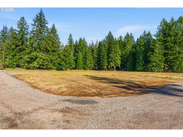 246 Windsock RD #2, Ariel, WA 98603