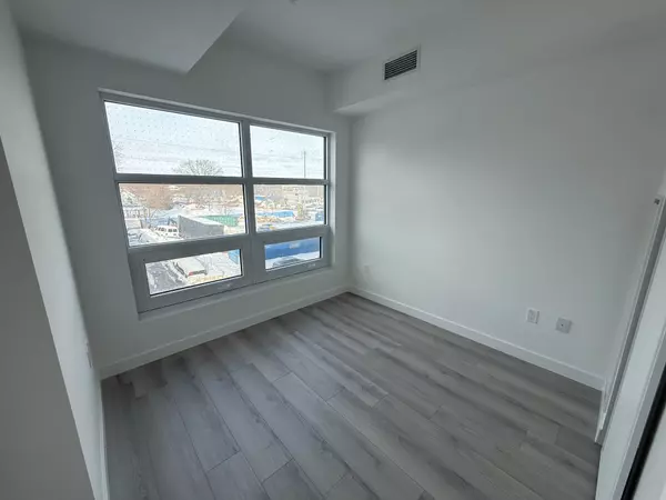 Toronto E10, ON M1C 1B2,1635 Military TRL #207