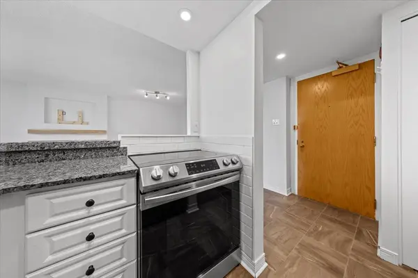 15 Murray ST #308, Lower Town - Sandy Hill, ON K1N 9M5