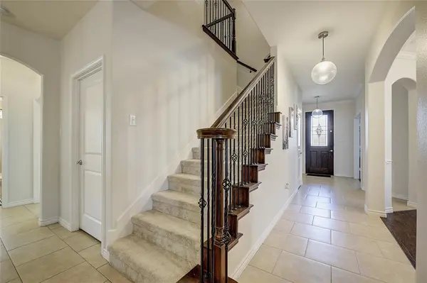 106 Martingale Trail, Oak Point, TX 75068