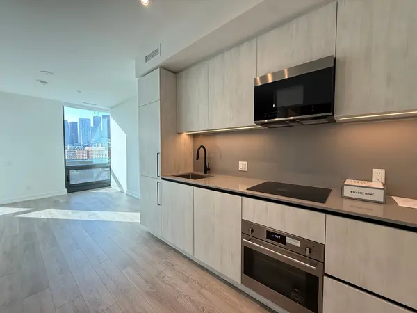 35 Parliament ST #921, Toronto C08, ON M5A 0Z5