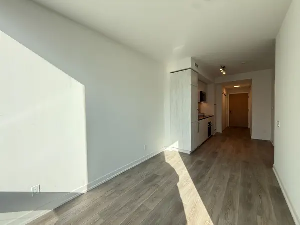 Toronto C08, ON M5A 0Z5,35 Parliament ST #921