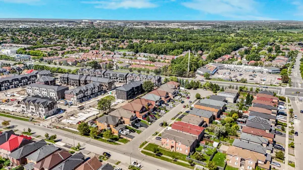 5938 Candlebrook CT, Mississauga, ON L5V 2V5