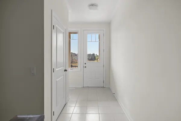 Loyalist, ON K0H 1G0,9 Golf Links DR