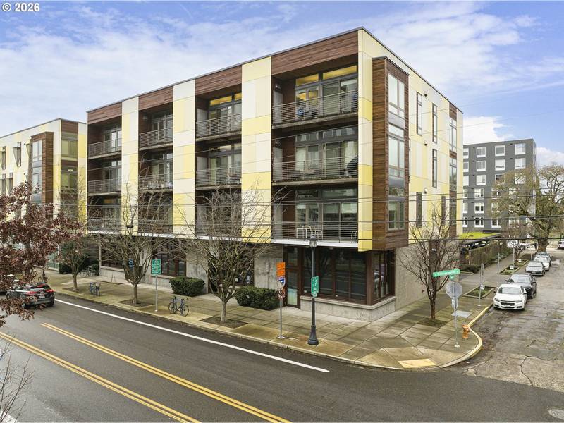 1455 N KILLINGSWORTH ST #216, Portland, OR 97217