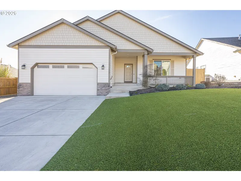 117 NW CANYON CREEK DR, Mc Minnville, OR 97128