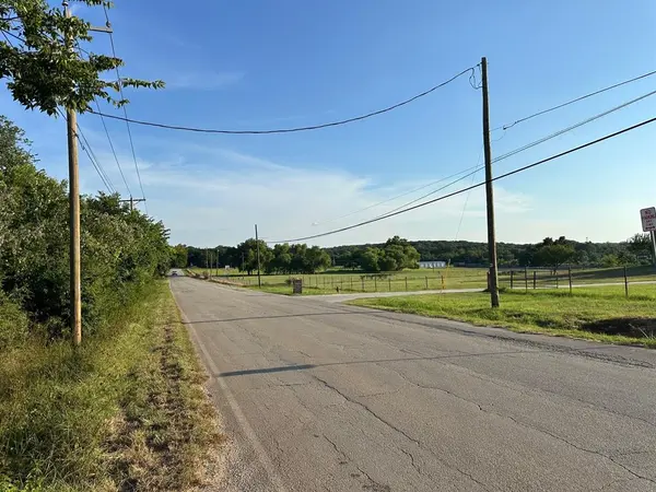 3775 Kennedale New Hope Road, Kennedale, TX 76060