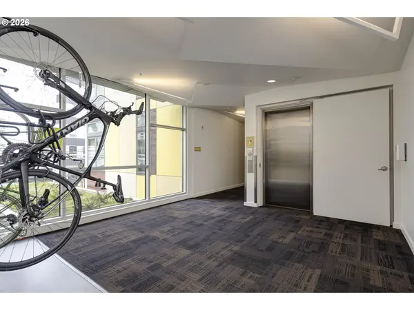 1455 N KILLINGSWORTH ST #216, Portland, OR 97217