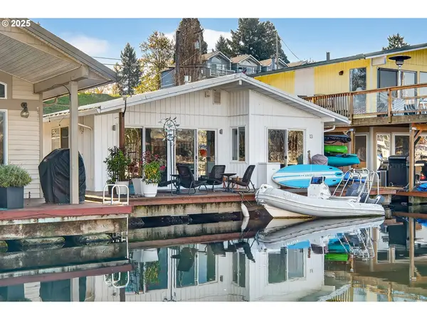 173 NE Bridgeton RD #13, Portland, OR 97211