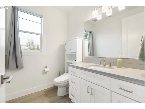 5891 SW 67TH PL, Portland, OR 97225