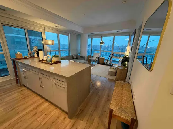 Toronto C11, ON M4G 0A5,35 Brian Peck CRES #501