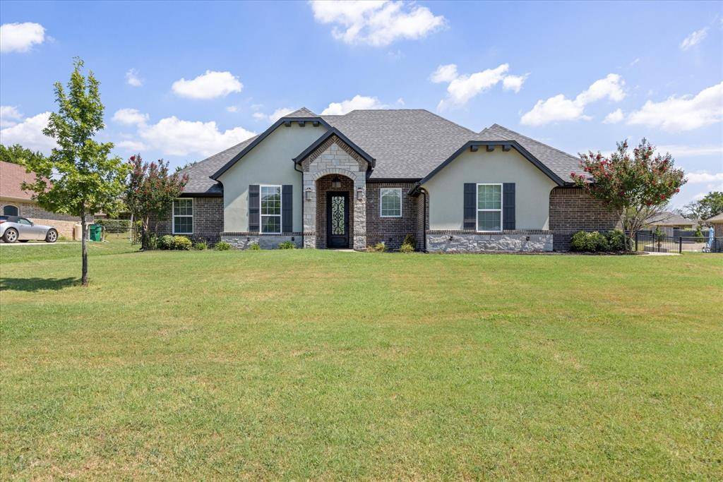 3711 Lonesome Creek Road, Granbury, TX 76049