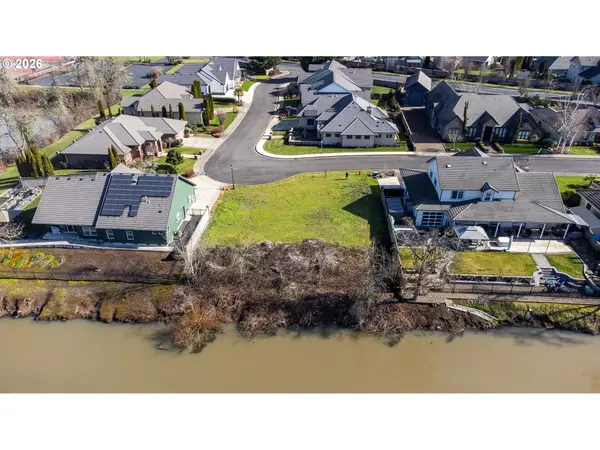 395 IRONWOOD LOOP, Creswell, OR 97426