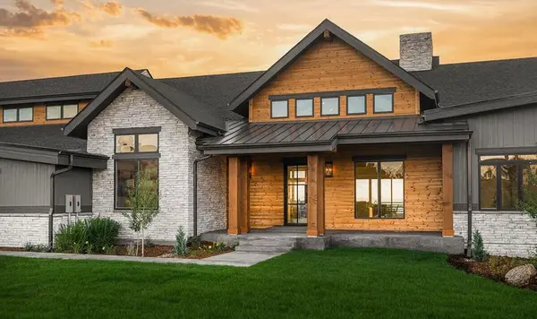 19211 Maybury Meadow CT, Northville Twp, MI 48167