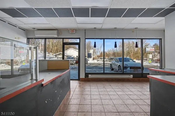 2127 Route 31, Glen Gardner Boro, NJ 08826