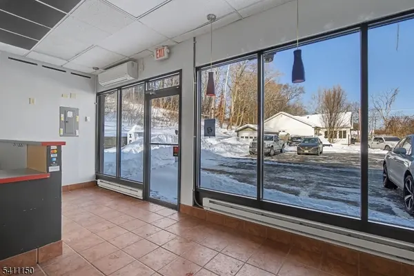 2127 Route 31, Glen Gardner Boro, NJ 08826