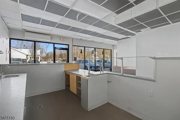 2127 Route 31, Glen Gardner Boro, NJ 08826