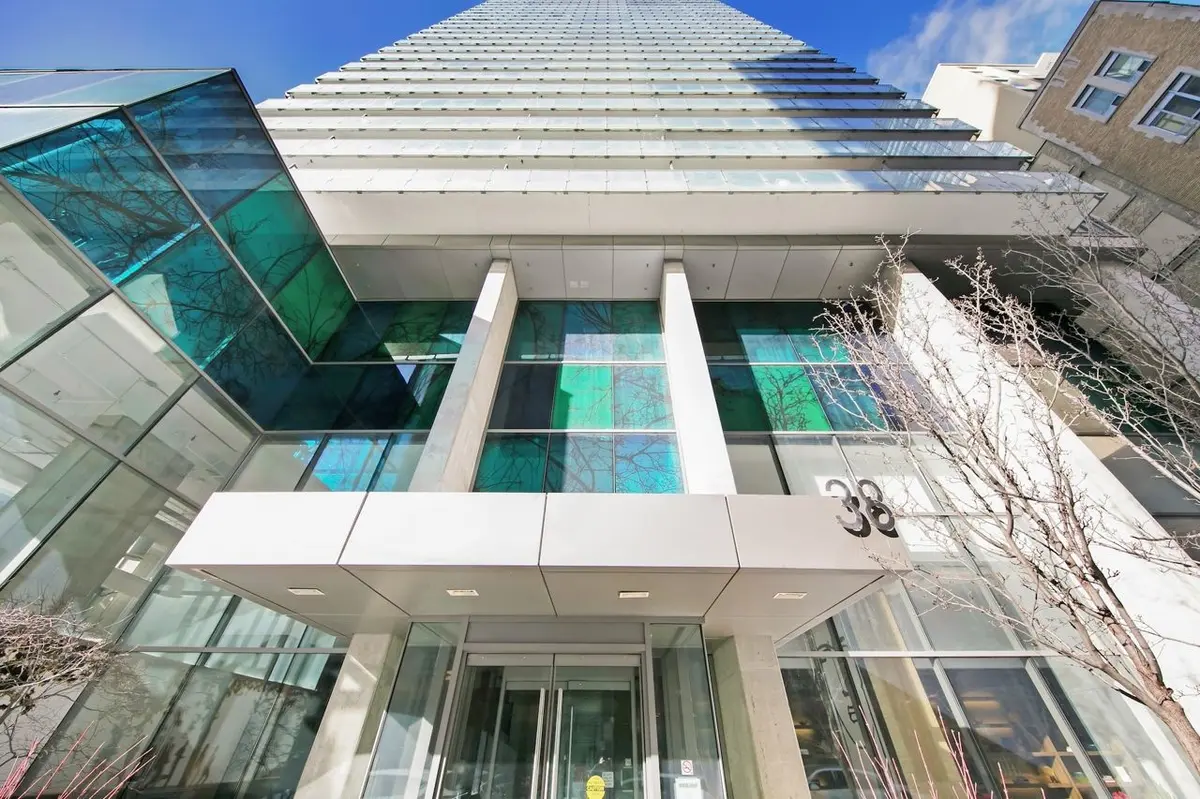 38 Grenville ST #2306, Toronto C01, ON M4Y 1A5