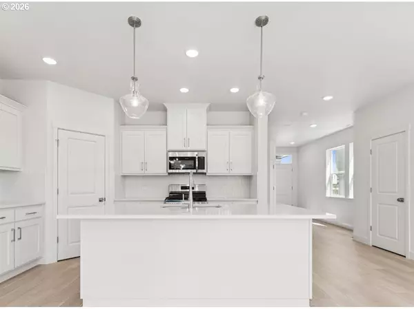 Forest Grove, OR 97116,916 SE Rosebud CT