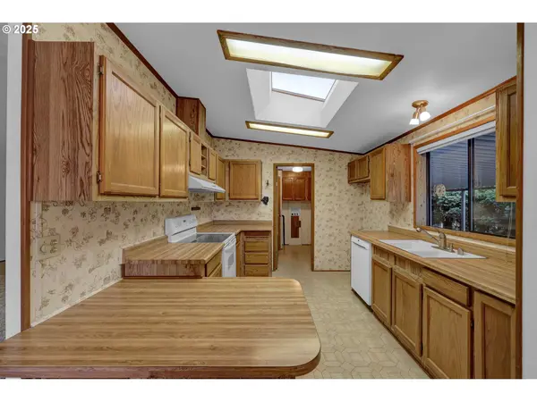 1199 N Terry ST #366, Eugene, OR 97402