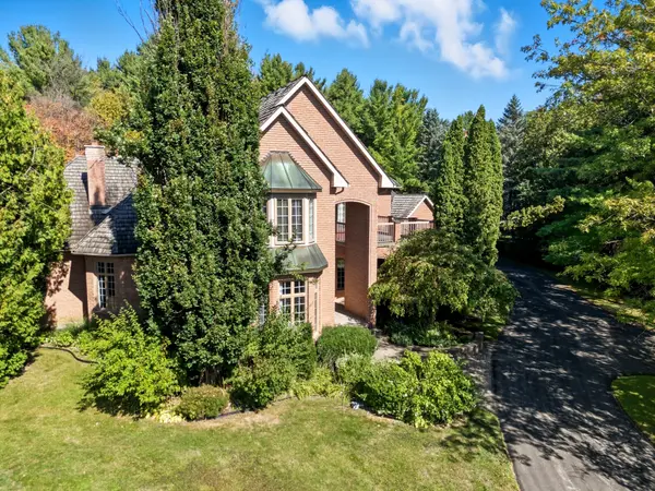 8 Bunhill CT, Ajax, ON L1Z 1X5