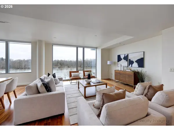 841 S GAINES ST #319, Portland, OR 97239